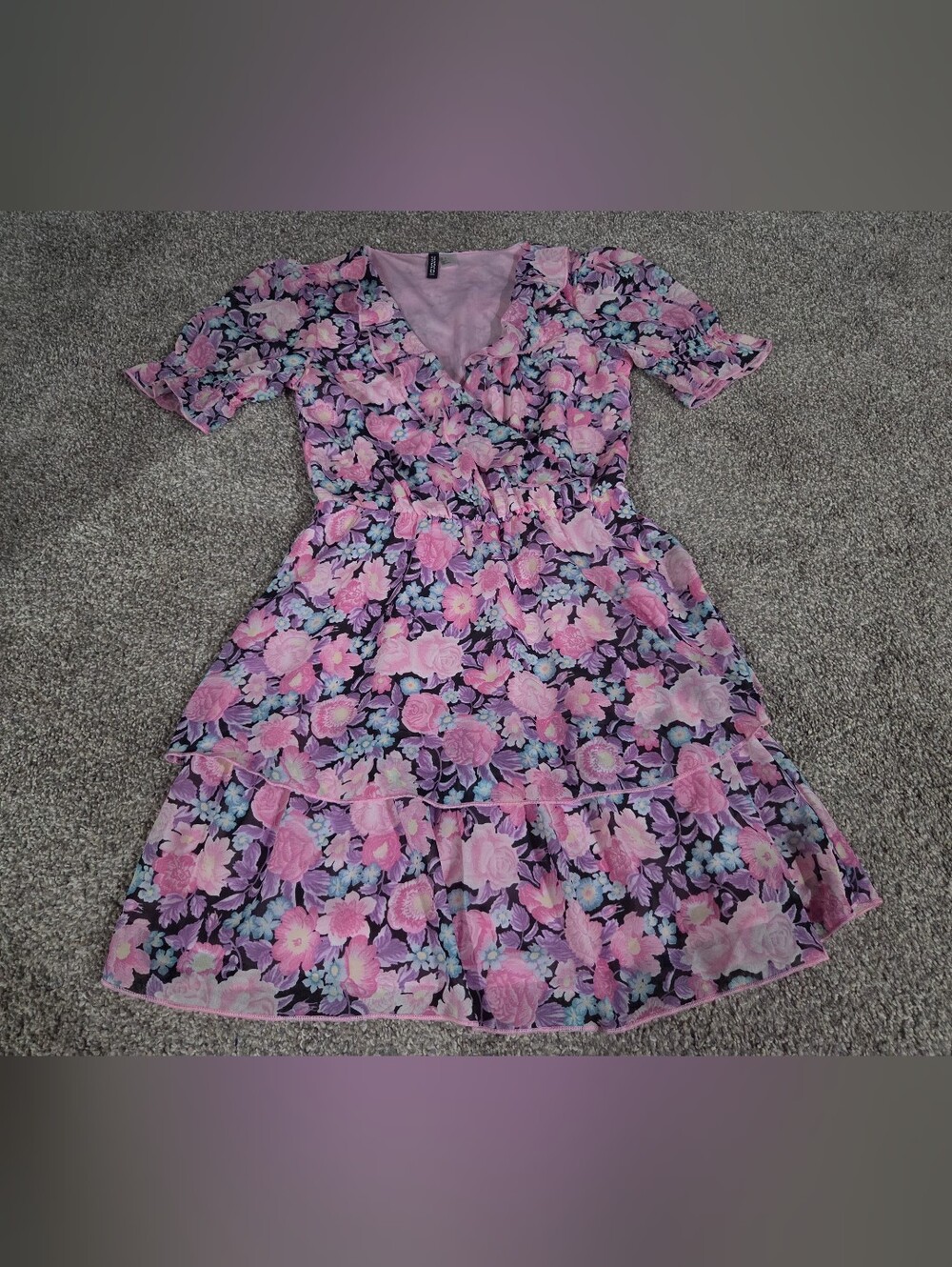 H&M Divided Pink, Purple and Blue Floral Wrap Dress Size Small